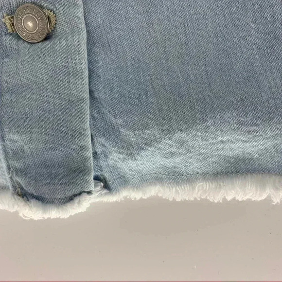 Levi’s sleeveless lightweight chambray Maddie vest - Picture 12 of 12